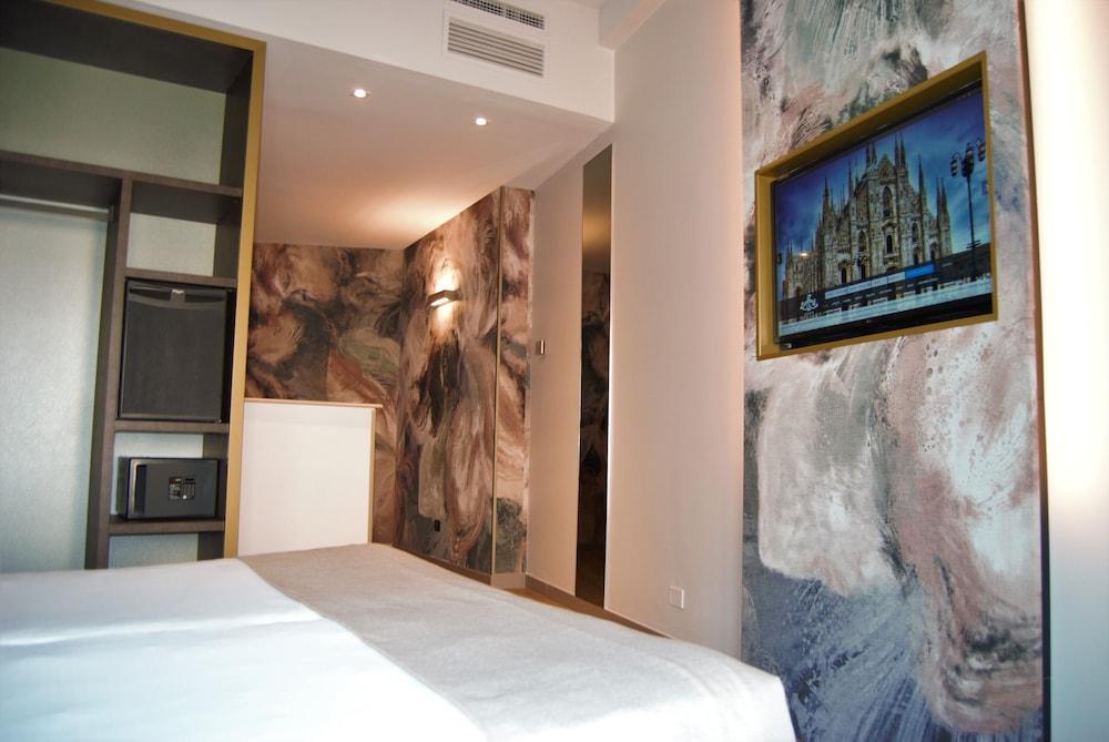 מילאנו Mokinba Hotels King מראה חיצוני תמונה