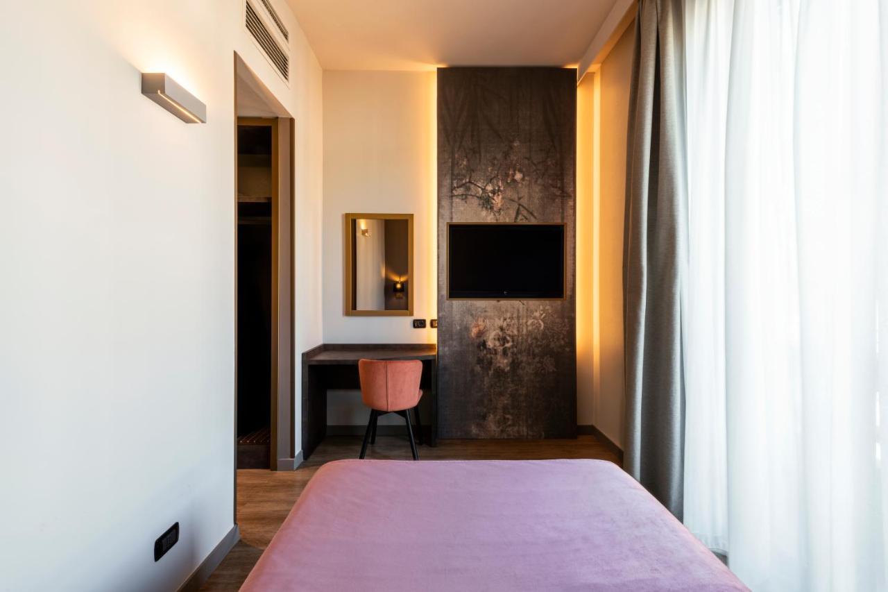 מילאנו Mokinba Hotels King מראה חיצוני תמונה