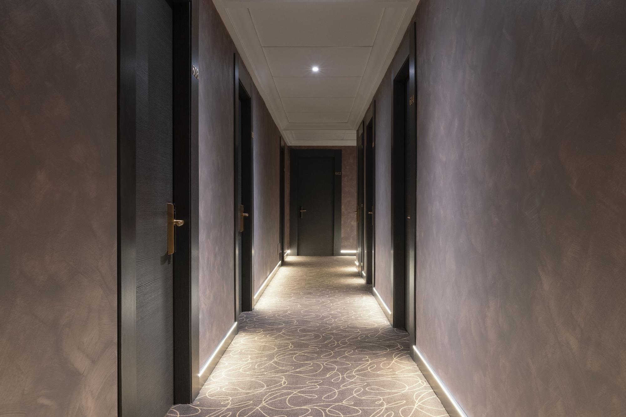 מילאנו Mokinba Hotels King מראה חיצוני תמונה