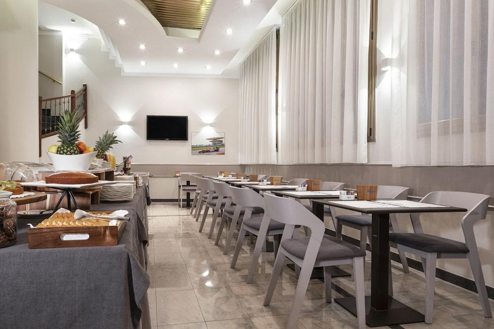 מילאנו Mokinba Hotels King מראה חיצוני תמונה