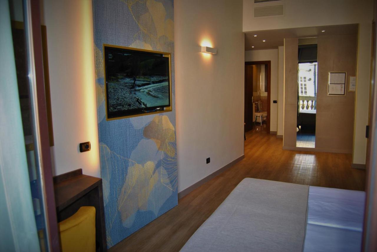 מילאנו Mokinba Hotels King מראה חיצוני תמונה