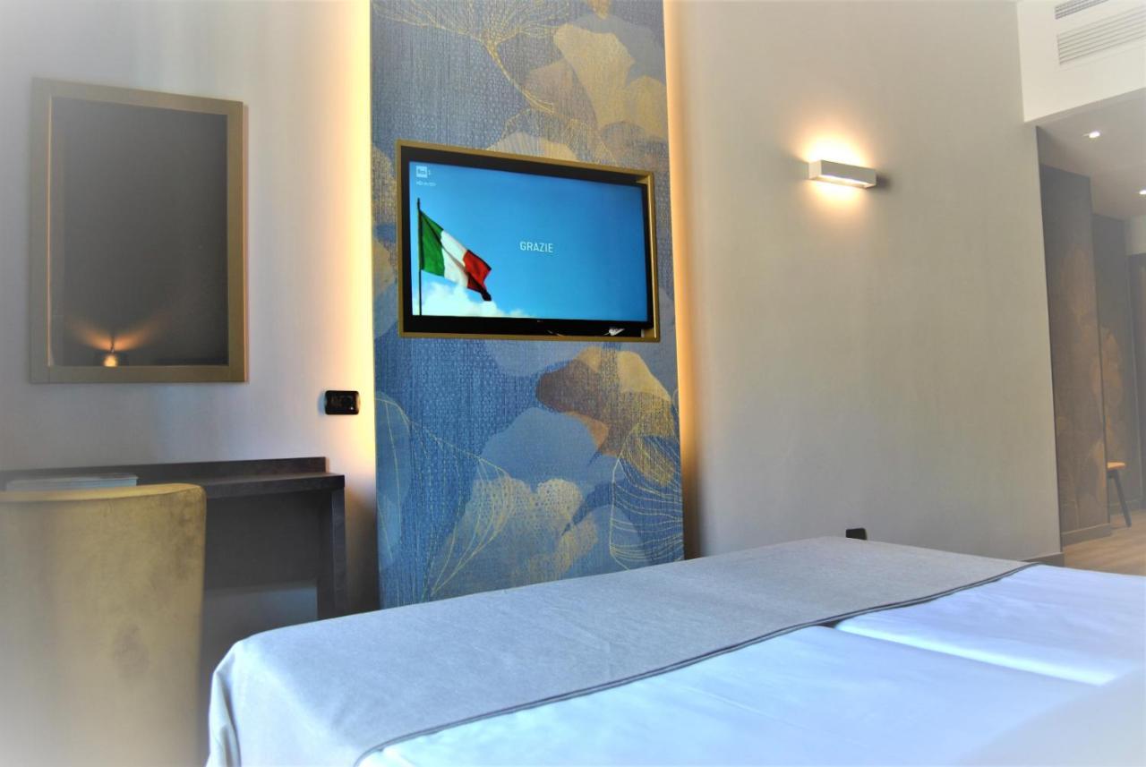 מילאנו Mokinba Hotels King מראה חיצוני תמונה